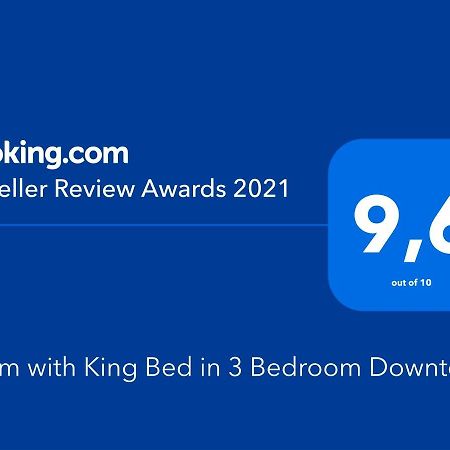 Room With King Bed In Shared 3 Bedroom Downtown Montreal Bagian luar foto